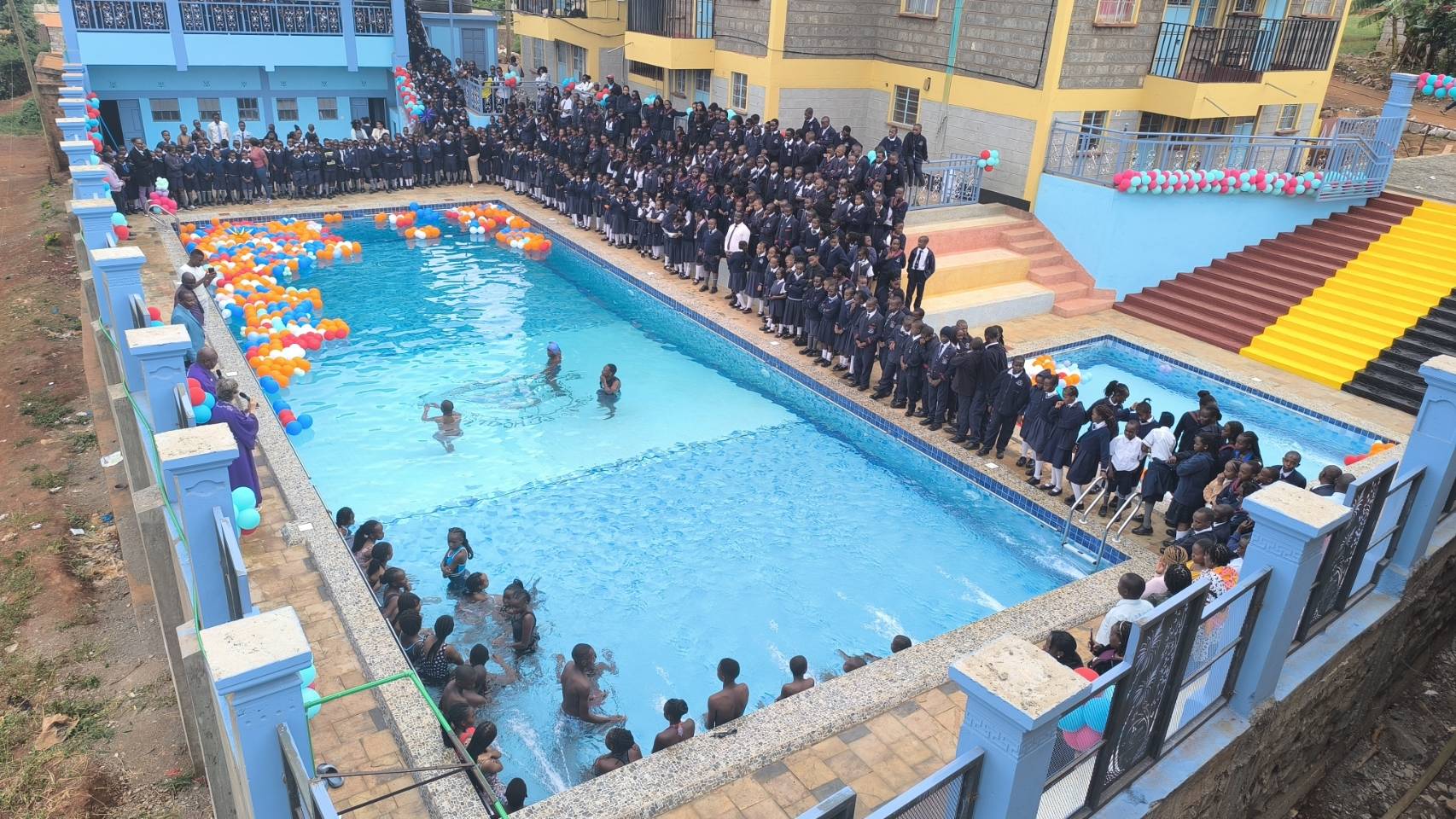 The new swimming pool is here 🥰🥰